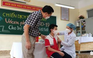 Một phường ở Quảng Ninh 'từng tính cho trẻ học riêng' nếu chưa tiêm vắc xin COVID