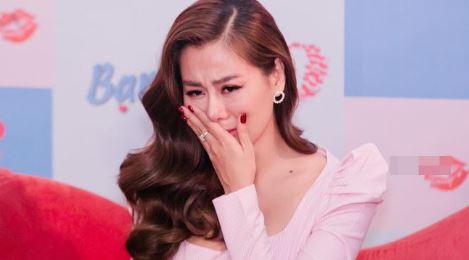 Nam Thư bật khóc nức nở, tuyên bố rút lui khỏi Bạn muốn hẹn hò