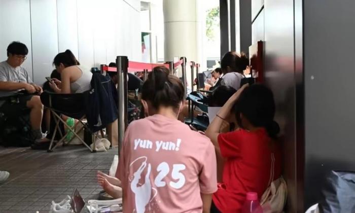 Fan cãi vã vẫn không thể mua vé xem Taylor Swift